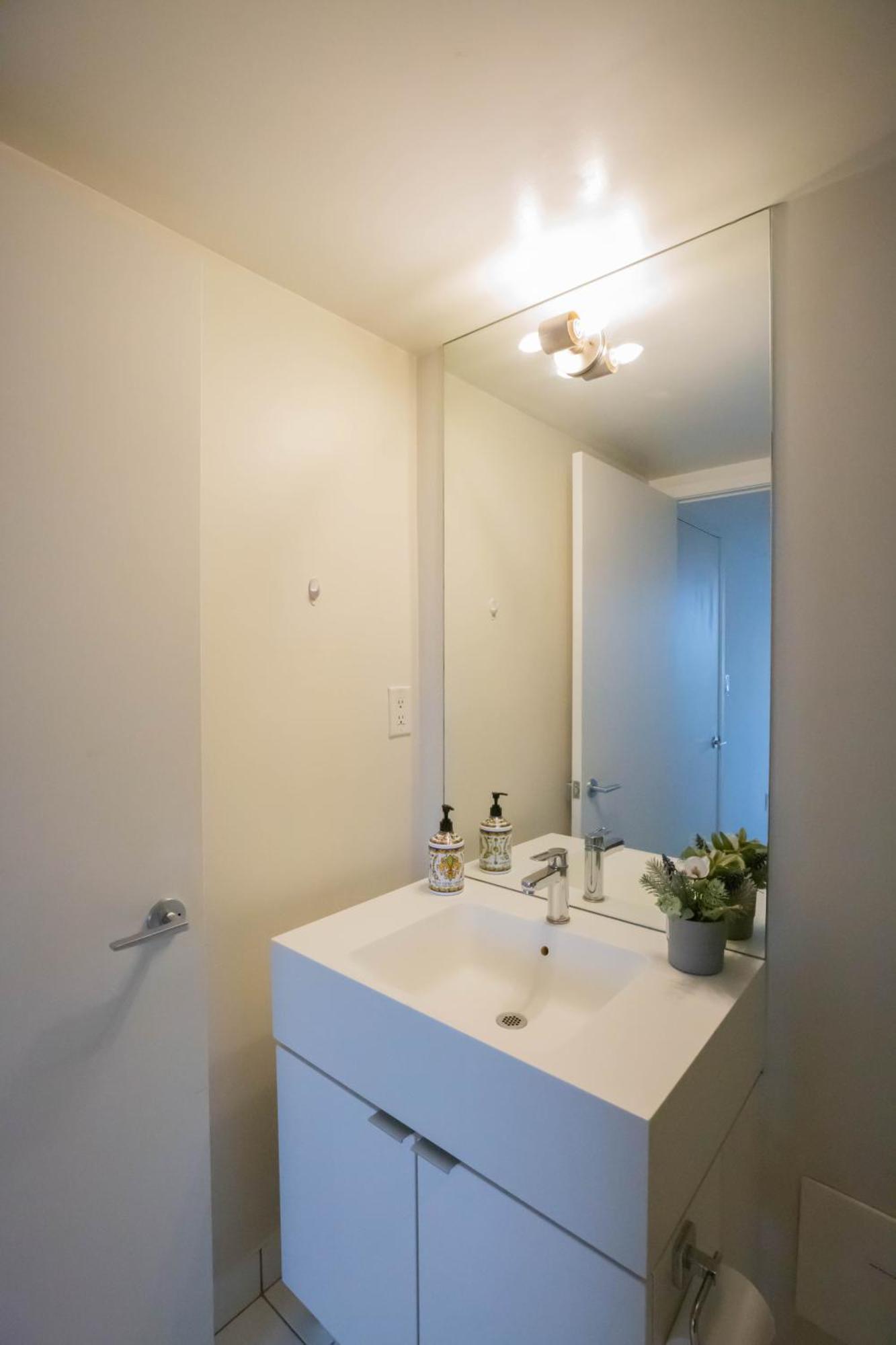 Cn Tower View Suite With Free Parking Toronto Exterior foto